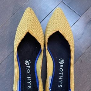 Size 10 Rothy’s- color: marigold